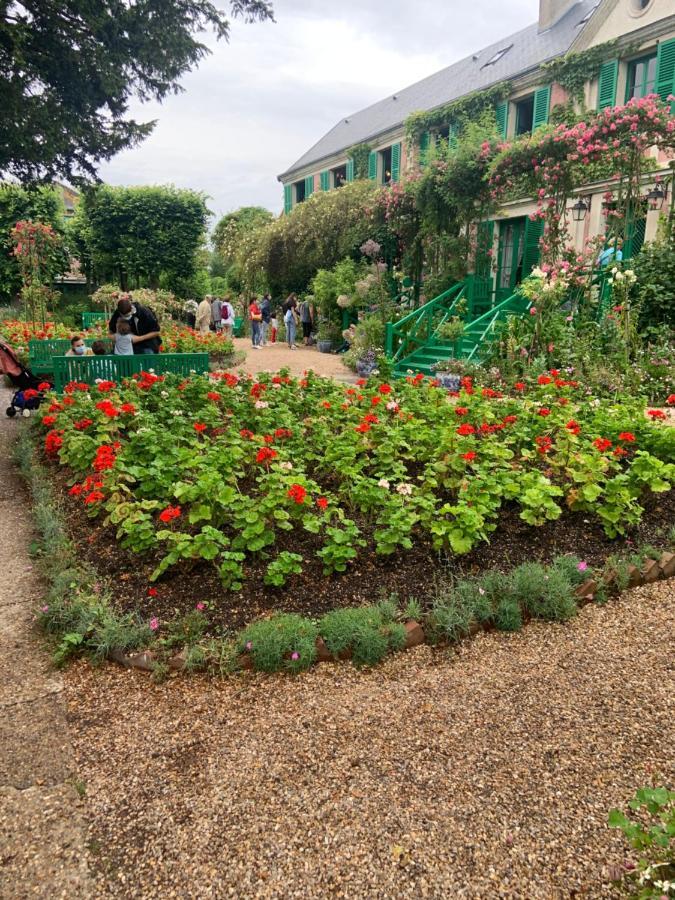 Le Clos De L'eglise - Ines Giverny